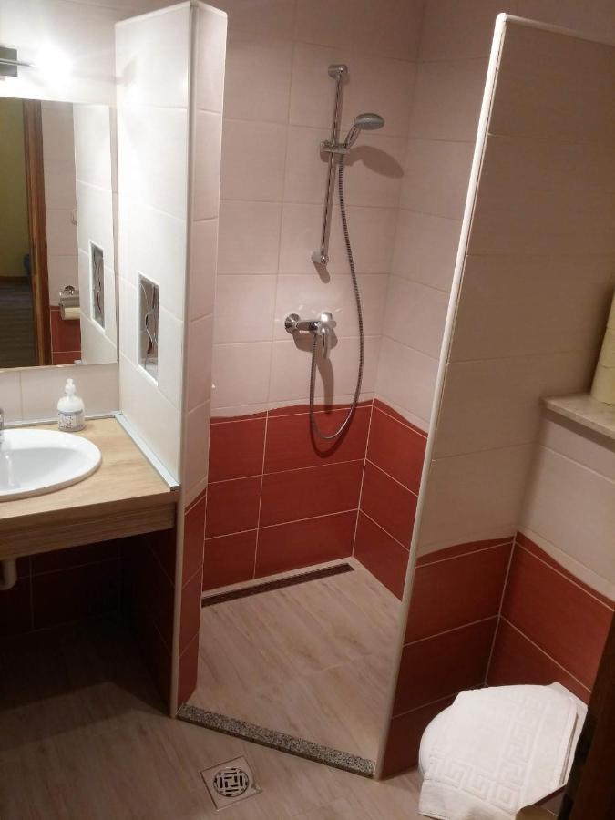 Ciklamen Apartman Apartment Gyenesdias Luaran gambar